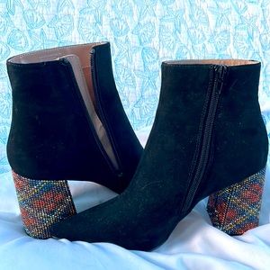 Betsey Johnson Faux Suede Boots - size 7